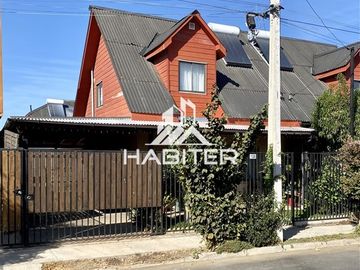 SE VENDE LINDA CASA SECTOR RAUQUEN, CURICO (40339)