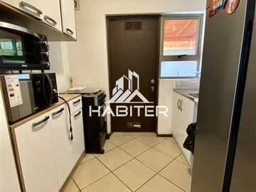 SE VENDE LINDA CASA SECTOR RAUQUEN, CURICO (40339)