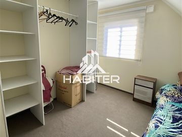 SE VENDE LINDA CASA SECTOR RAUQUEN, CURICO (40339)