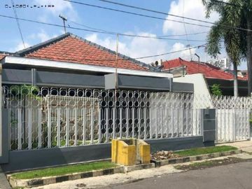 Rumah di Kertajaya Indah, Tiap Kamar ada AC