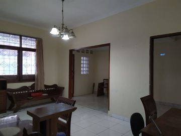 Rumah siap huni di Antapani dekat A.H Nasution