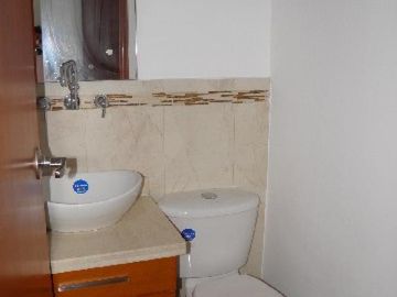 apartamento en venta en la floresta. Cod V12691