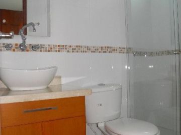 apartamento en venta en la floresta. Cod V12691