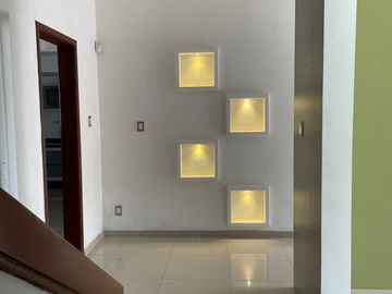 VENDO EXCELENTE CASA EN GUADALUPE INN