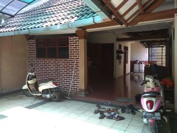 rumah di cipinang jakarta timur siap huni bebas banjir