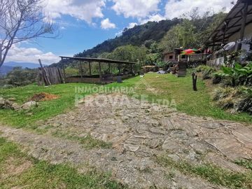 CASA CAMPESTRE en VENTA en Chinácota Vereda Cineral