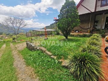 CASA CAMPESTRE en VENTA en Chinácota Vereda Cineral