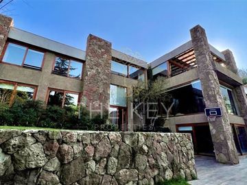Casa en Venta en Punta de Águilas - El Golf de Manquehue