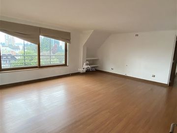 Departamento en Venta en COD36312 Exclusivo departamento, remodelado, sector Colegio Aleman