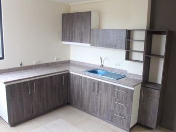 Ballenita: Se Vende Casa Cerca del Mar en Ballenita