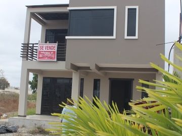 Ballenita: Se Vende Casa Cerca del Mar en Ballenita