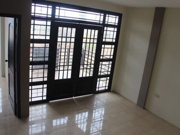 Ballenita: Se Vende Casa Cerca del Mar en Ballenita