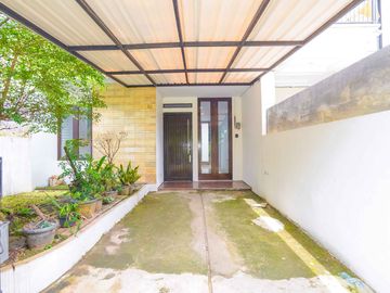Rumah Strategis di Depok 10 Mnt ke Stasiun 1 Lantai Siap Huni J-41702