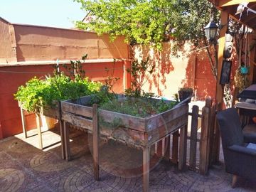Casa En Venta De 5 Dorm. En Quilicura