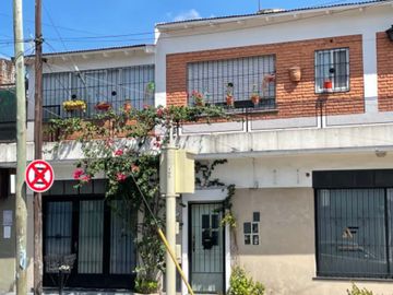 Casa PH en venta en Castelar Sur