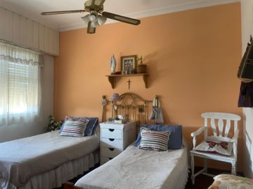 Casa PH en venta en Castelar Sur