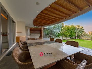 CASA DE LUJO CON VISTA PANORAMICA EN EL PALOMAR