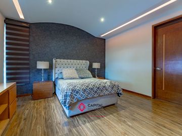 CASA DE LUJO CON VISTA PANORAMICA EN EL PALOMAR