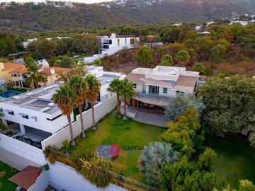 CASA DE LUJO CON VISTA PANORAMICA EN EL PALOMAR