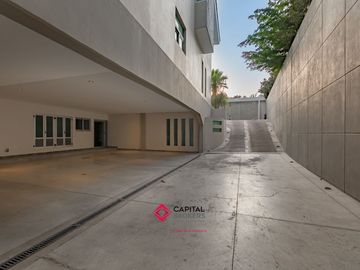 CASA DE LUJO CON VISTA PANORAMICA EN EL PALOMAR