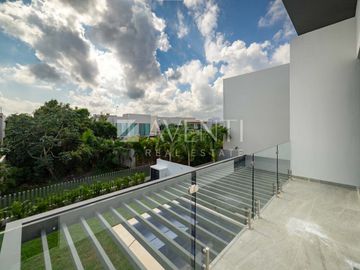 Casa en venta, Lagos del Sol Residencial, Cancún Quintana Roo.