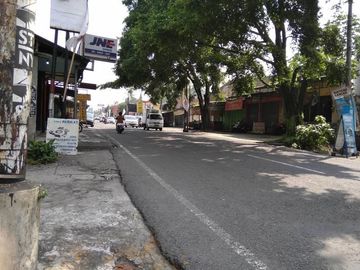 Dijual Tanah Pekarangan Selatan Jalan Damai