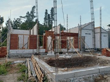 Ada Swimming Pool, Hunian Joglo Klasik Modern Konsep Rumah Jawa