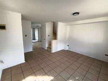 Casa 3 dorm 3 baños, La Pileta, sector Plaza Viva Pte Alto