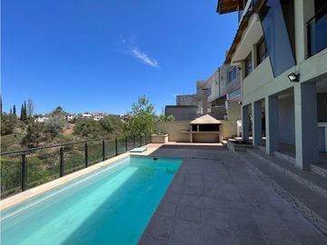 VENTA CASA 3 DORMITORIOS CON FINANCIACION VILLA CARLOS PAZ