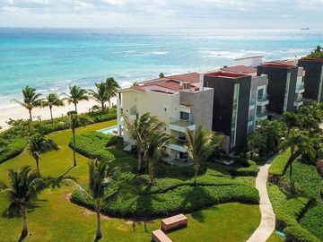 Condominio frente al mar con alberca privada, 3,000 m2 de Albercas, campo de Gol