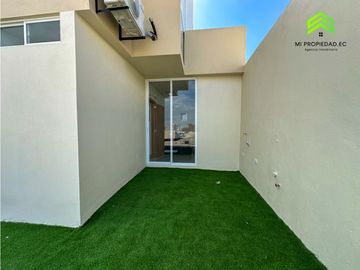 CASAS VISTA AL MAR EN URB. PUNTA ARRECIFE, VA MANTA - JARAMIJÓ