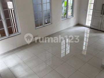 Dijual Rumah Menteng Village Gading Serpong Strategis