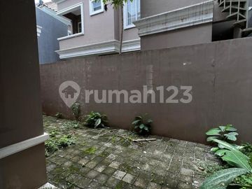 Dijual Rumah Menteng Village Gading Serpong Strategis
