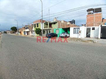 🚨 ¡OPORTUNIDAD UNICA EN AREVALO! 🚨

📍 Ubicación estratégica con proyección: Av. Gran Separadora Industrial, Manuel Arévalo II Etapa

📐 Área de Ter