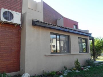 VENTA - Chalet - Barrio LAS MORERAS I