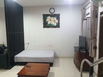 DIJUAL RUMAH SECOND 2 LANTAI LOKASI STRATEGIS DI DENPASAR