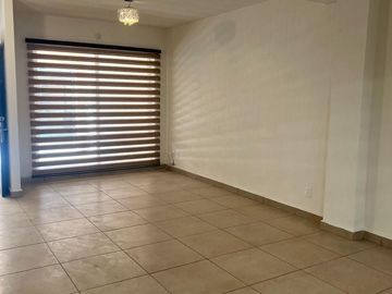 CASA EN VENTA EN LAS AMERICAS ECATEPEC, EN EL FRACCIONAMIENTO LAS AMERICAS III (MONTICULO)