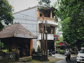 JUAL RUKO DAPAT RUMAH & USAHA GYM DI UBUD BALI