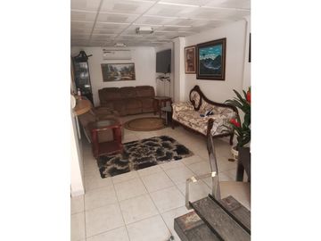 VENTA CASA DUPLEX PEDREGAL
