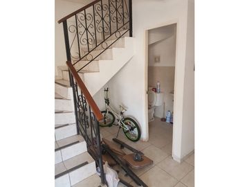 VENTA CASA DUPLEX PEDREGAL
