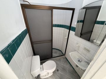 casa en arriendo en miraflores. Cod A4364