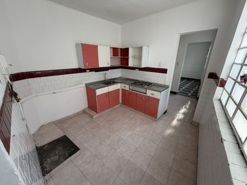 casa en arriendo en miraflores. Cod A4364