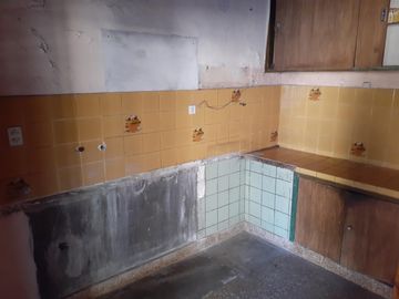 CHALET 3 AMBIENTES A REFACCIONAR