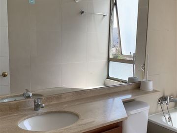 Departamento en arriendo de 2 dorm. en Providencia!
