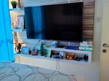 Apt. East Coast tower Amethys Lt. 5 View jembatan suramadu, Furnish