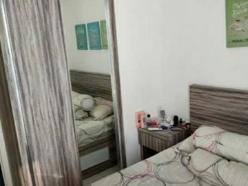 Apt. East Coast tower Amethys Lt. 5 View jembatan suramadu, Furnish