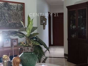 Dijual Townhouse Asri Exclusive Private Pool Di Kebayoran Lama