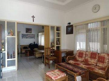 dijual rumah klasik pusat kota murah kartini Bandung