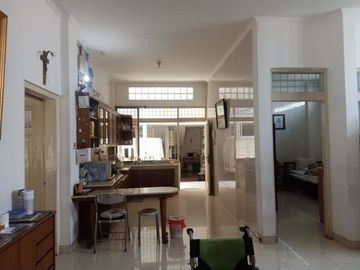 dijual rumah klasik pusat kota murah kartini Bandung