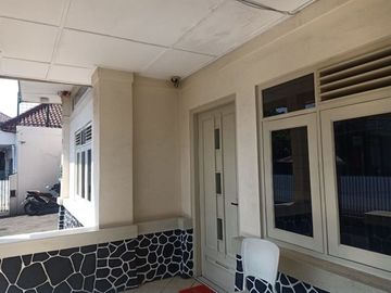 dijual rumah klasik pusat kota murah kartini Bandung